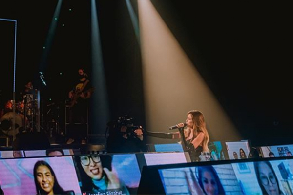 La cantante brindó un concierto  para sus seguidores. (Foto Instagram)